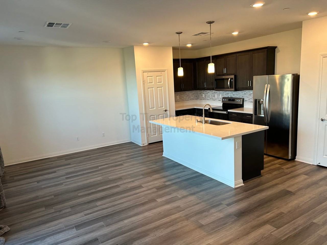 375 Fitzpatrick Rd #101 - Photo 5 of 20