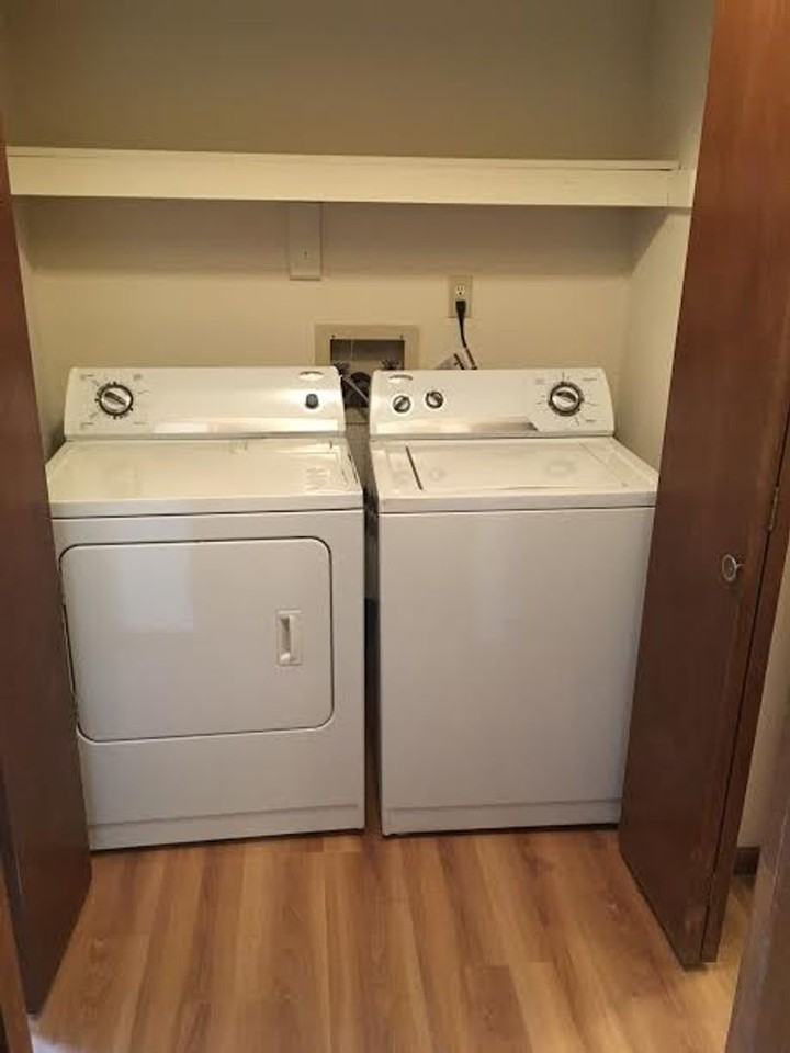 3028 Bainbridge Cir - Photo 5 of 26