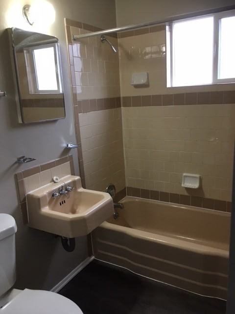 8810 Northeastern Blvd. NE - Photo 6 of 12