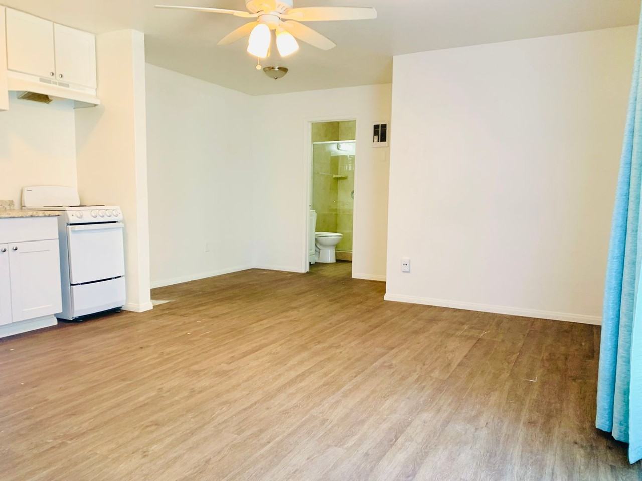 825 Niantic Ct #3 - Photo 3 of 17