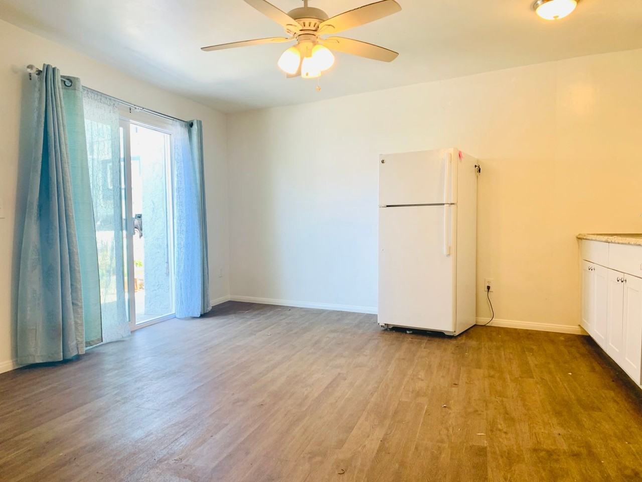 825 Niantic Ct #3 - Photo 5 of 17