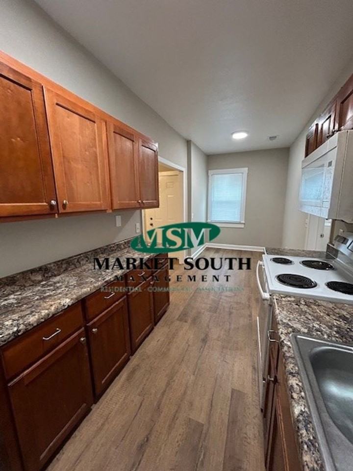 54 W 108 - Photo 3 of 10