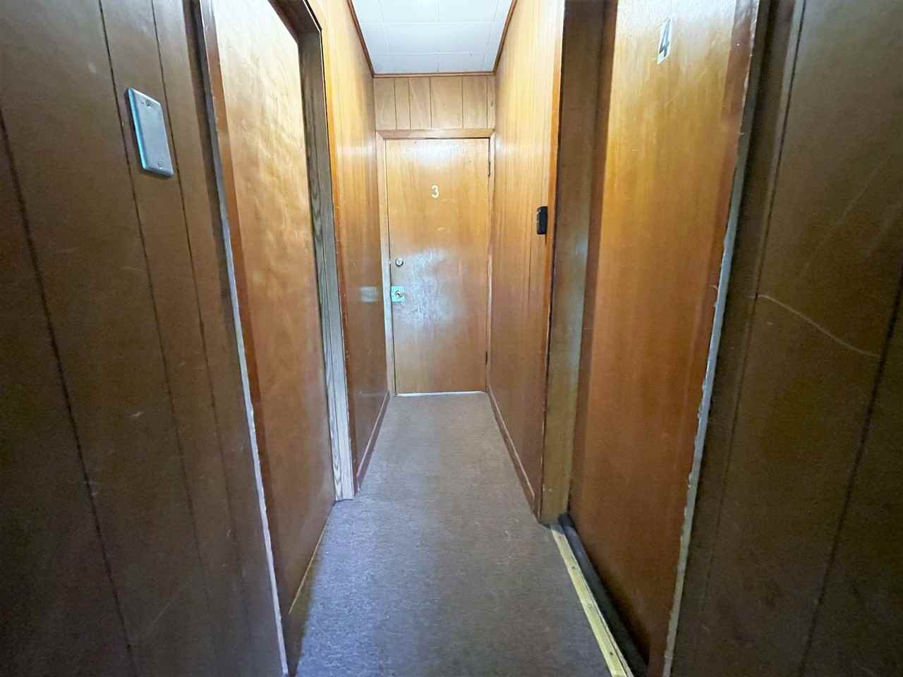 510 W 4th - Photo 3 of 10