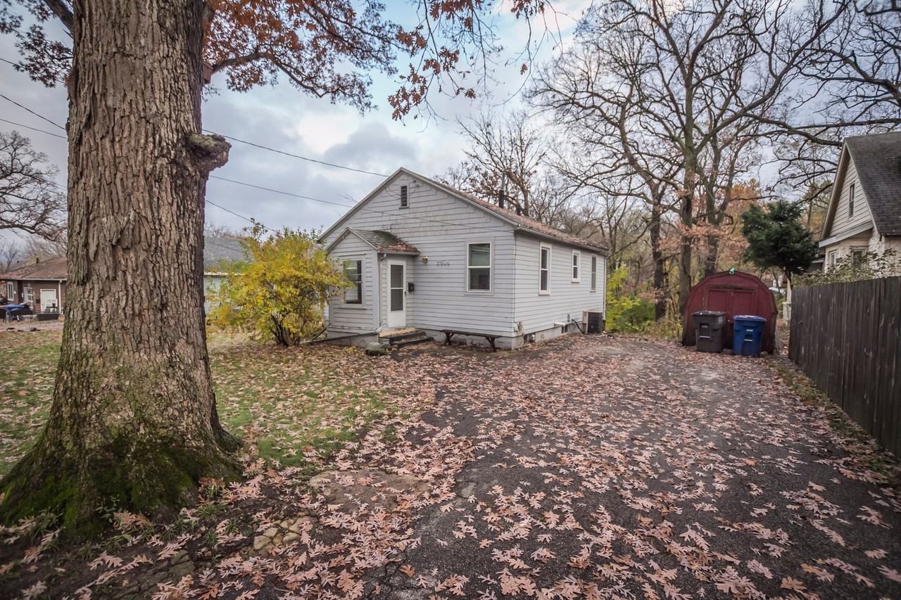2514 Adams Ave - Photo 2 of 15