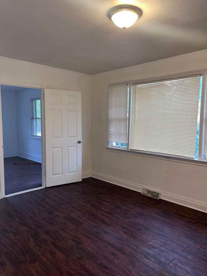 2722 Margaret Ct - Photo 6 of 17