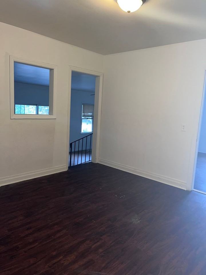 2722 Margaret Ct - Photo 7 of 17