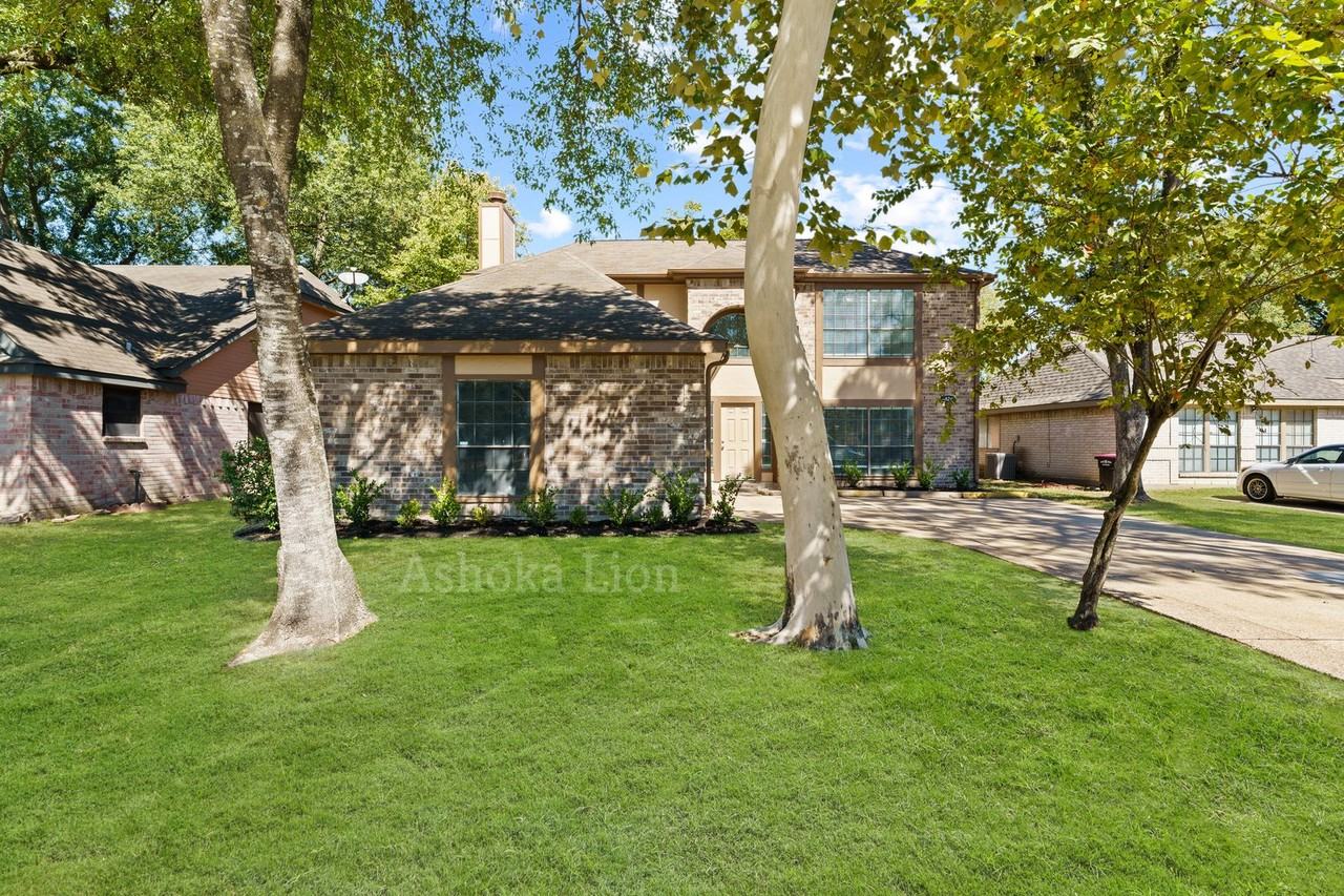 4826 Brooklawn Dr - Photo 3 of 31