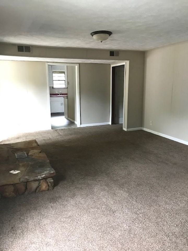 20051 Rye Rd - Photo 2 of 13