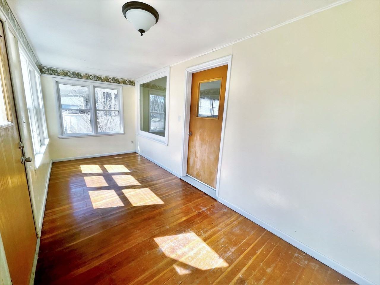 602 E 2nd Ave - Photo 2 of 14