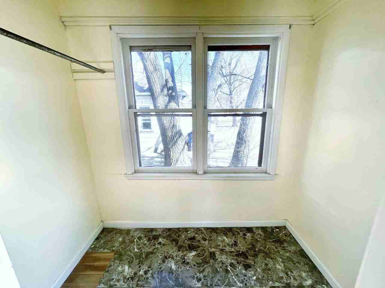 602 E 2nd Ave - Photo 3 of 14