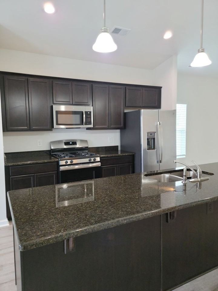 344 Angler Ct - Photo 4 of 25