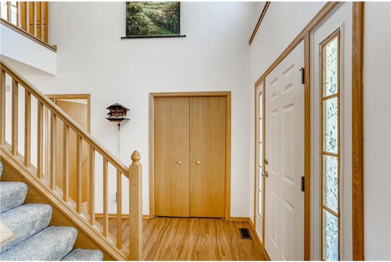 7970 Bluff Rd - Photo 3 of 29