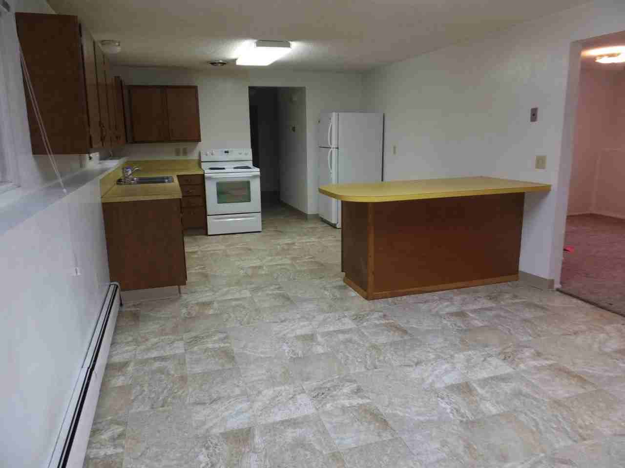 2236 1/2 36th St - Photo 4 of 8