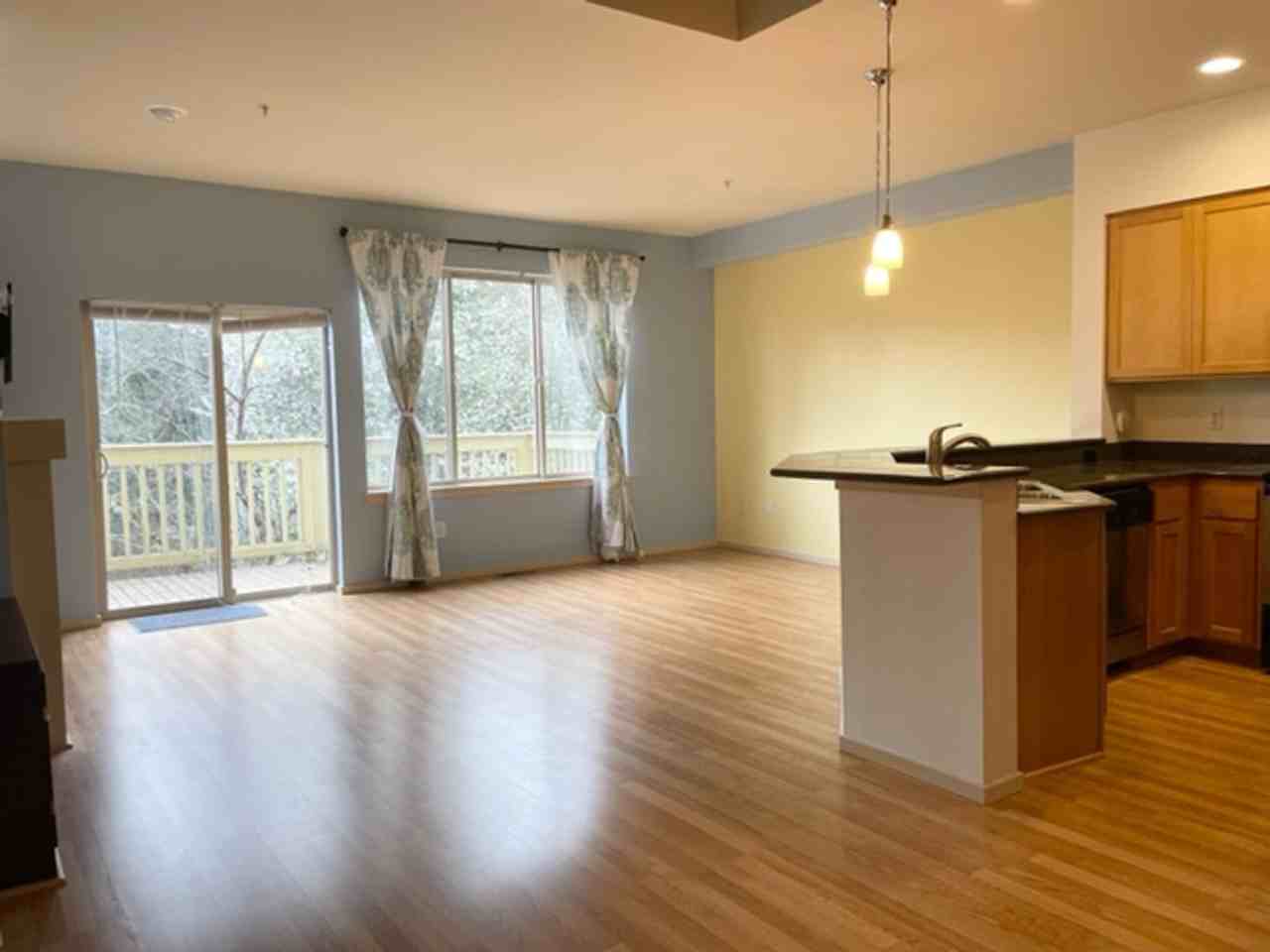 366 Nw Pebble Ln - Photo 4 of 26