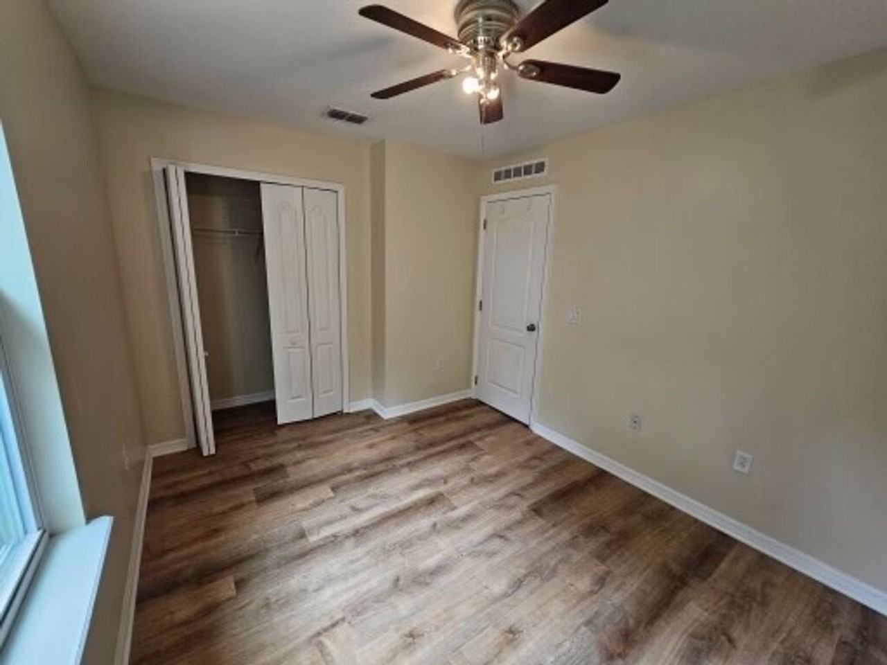 118 Pine Bluff Blvd W - Photo 5 of 16