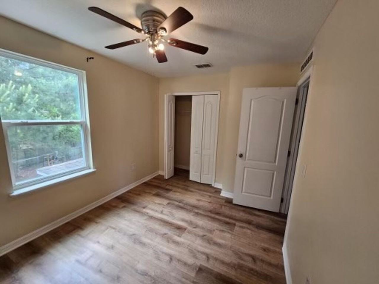 118 Pine Bluff Blvd W - Photo 6 of 16