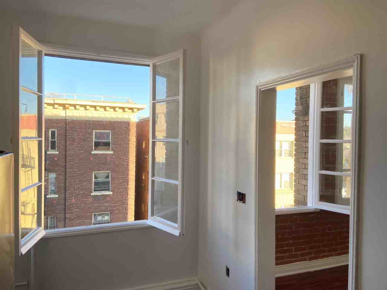 Royal Lake Apartments - Photo 3 of 9