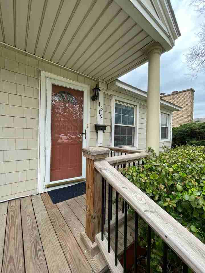 1319 Merchant St - Photo 3 of 13