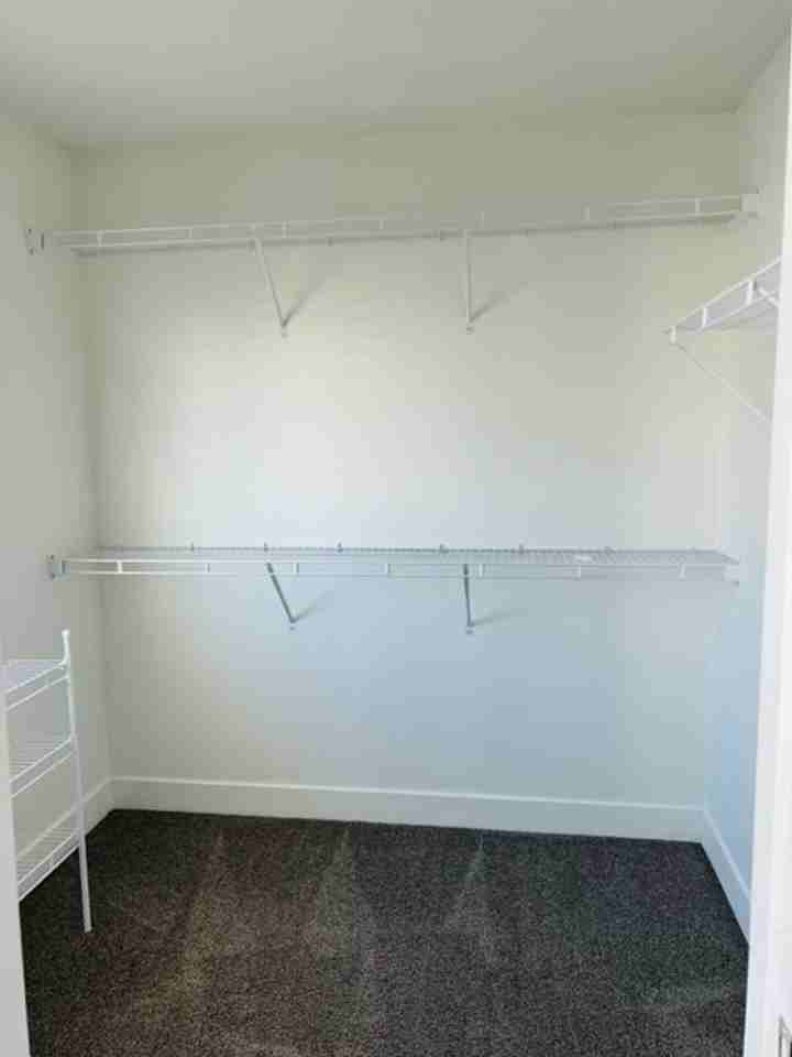 14737 S Asher Ln - Photo 4 of 21
