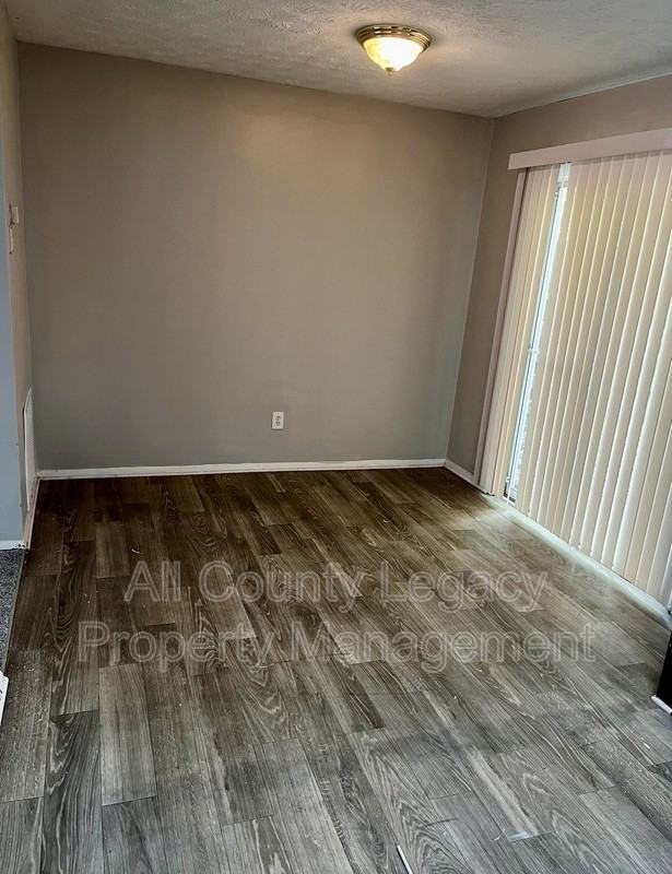 2946 Spruce Cir - Photo 5 of 13