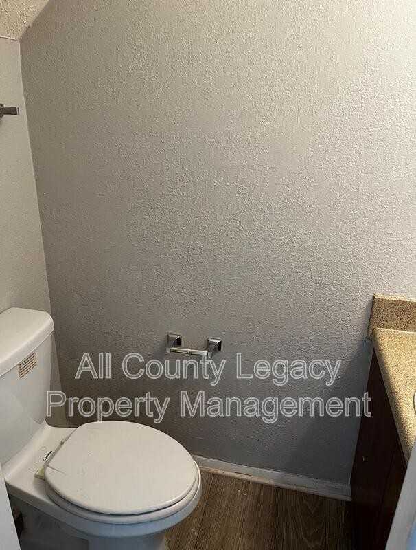 2946 Spruce Cir - Photo 6 of 13