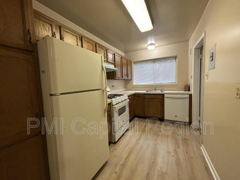10620 Weymouth St #103 - Photo 6 of 15