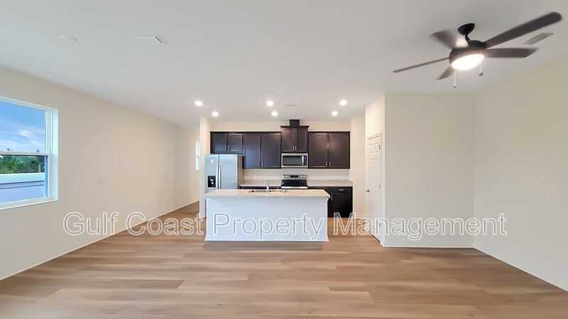 2896 89th Street Cir E - Photo 4 of 19