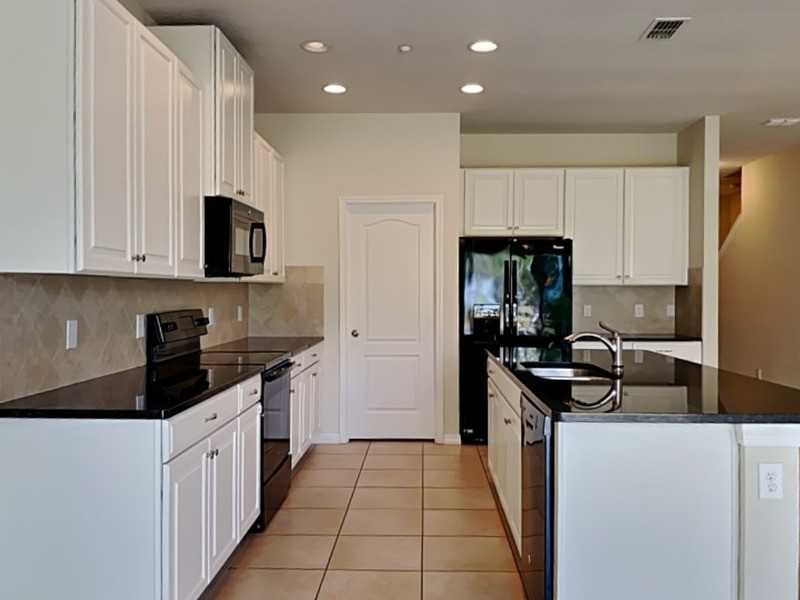 7503 Aloma Pines Ct - Photo 4 of 19