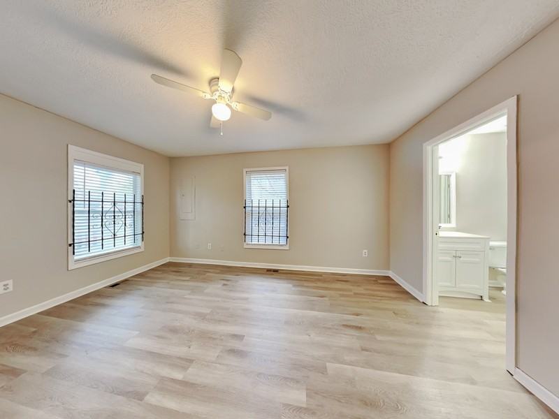 729 Cooper St Sw - Photo 4 of 21