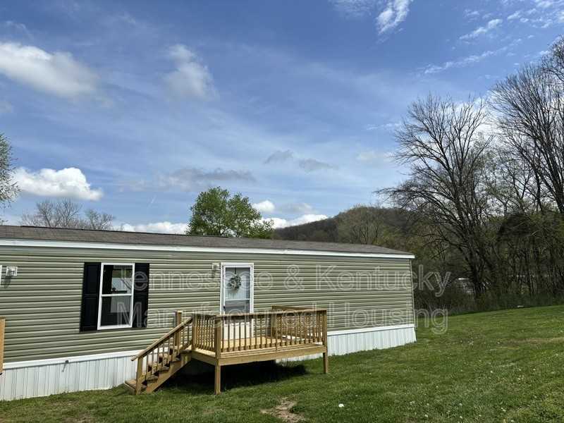 311 Hillsdale Estates Ln - Photo 2 of 10