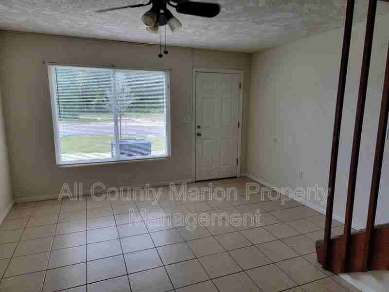 3041 Sw 20th St #4 - Photo 3 of 12