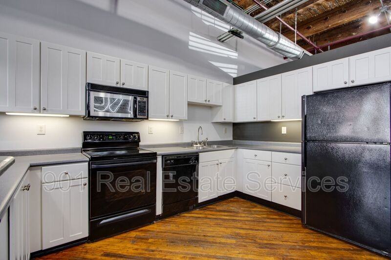 421 S Main St #101 - Photo 7 of 24