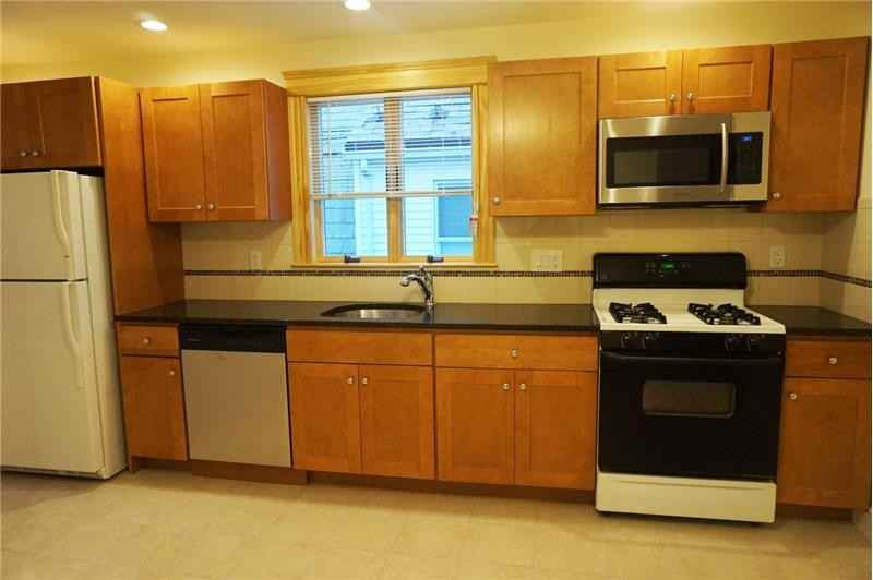 26 Clarendon Ave #3 - Photo 2 of 17