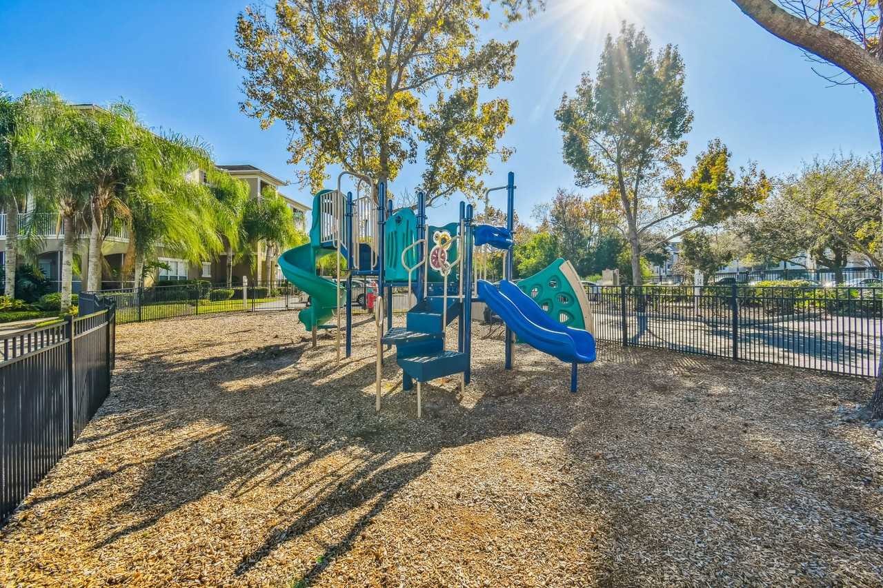 Seasons at Westchase Apartments - Photo 3 of 18