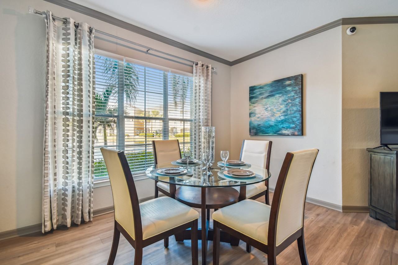 Seasons at Westchase Apartments - Photo 6 of 18