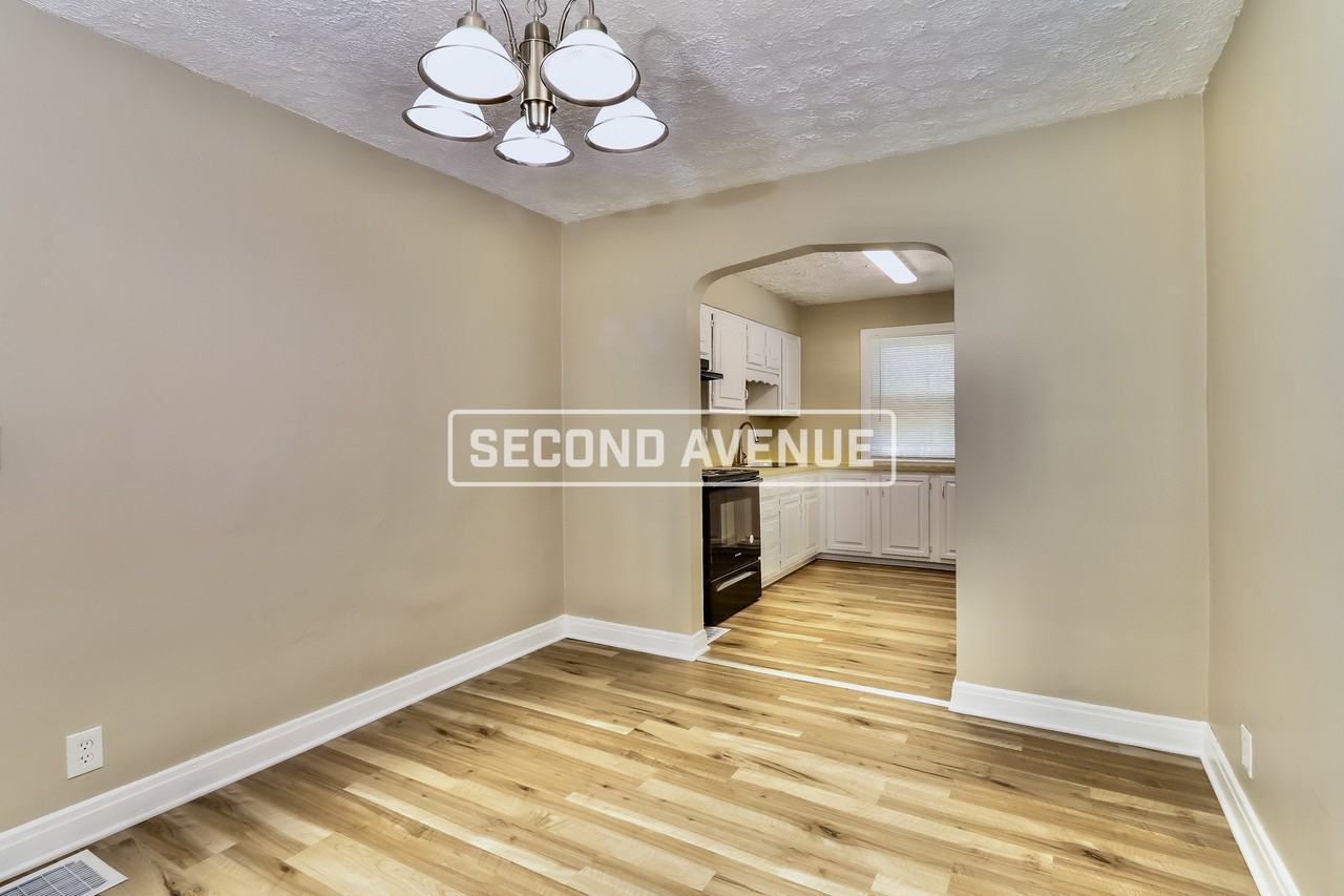 651 S 37th St - Photo 5 of 19