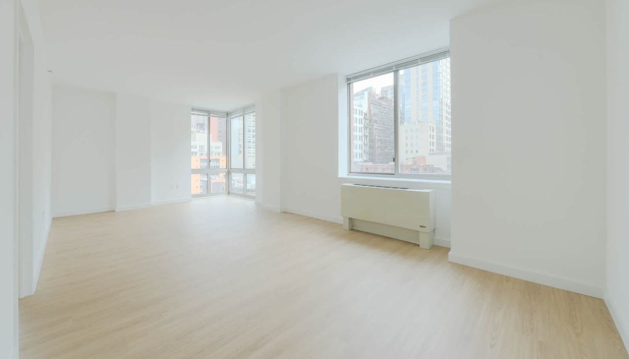 Hudson Crossing - Photo 7 of 50