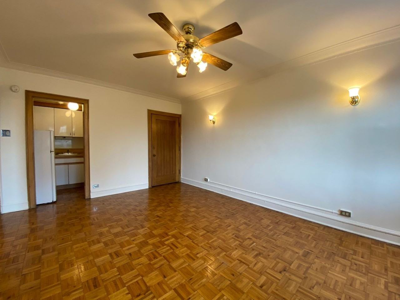 2738 N. Pine Grove - Photo 6 of 42