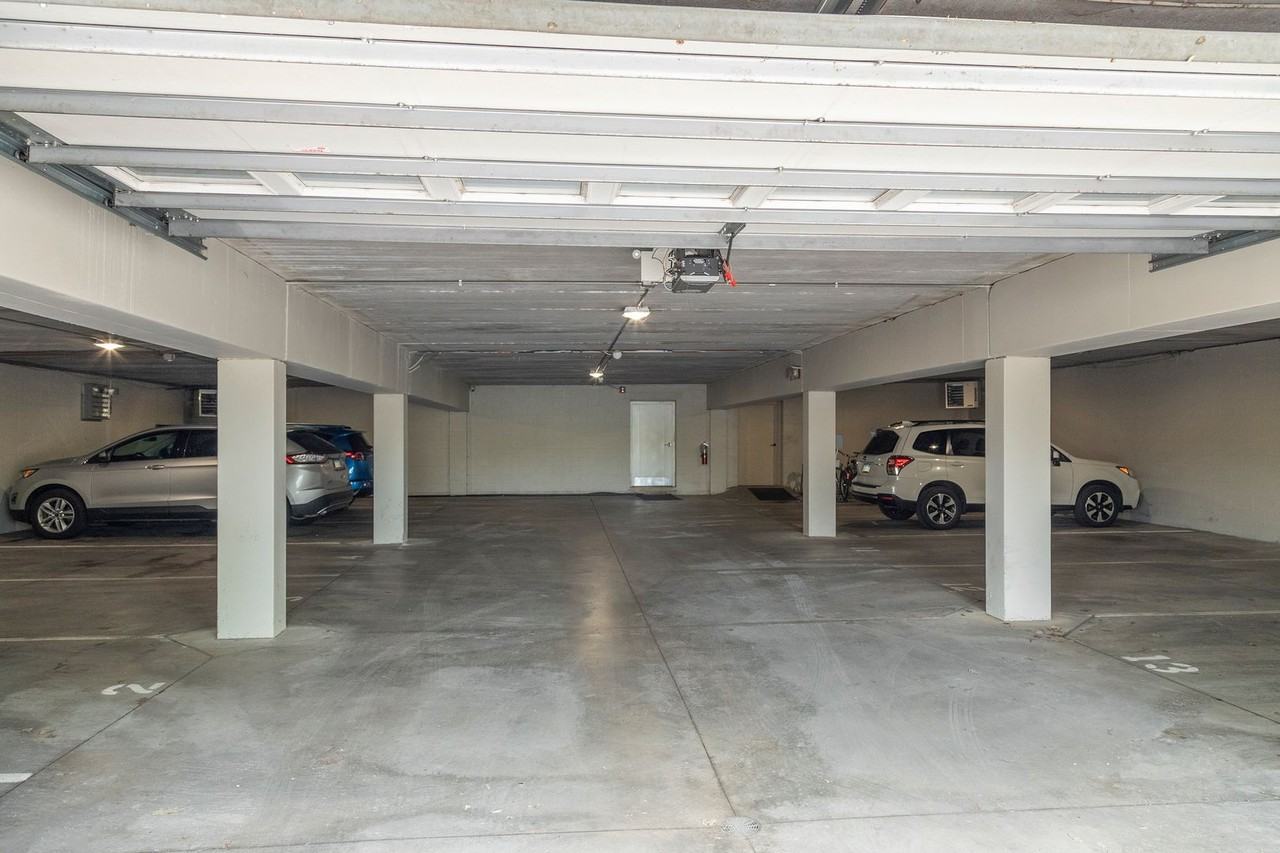 Harbor District Apartments - Photo 6 of 40