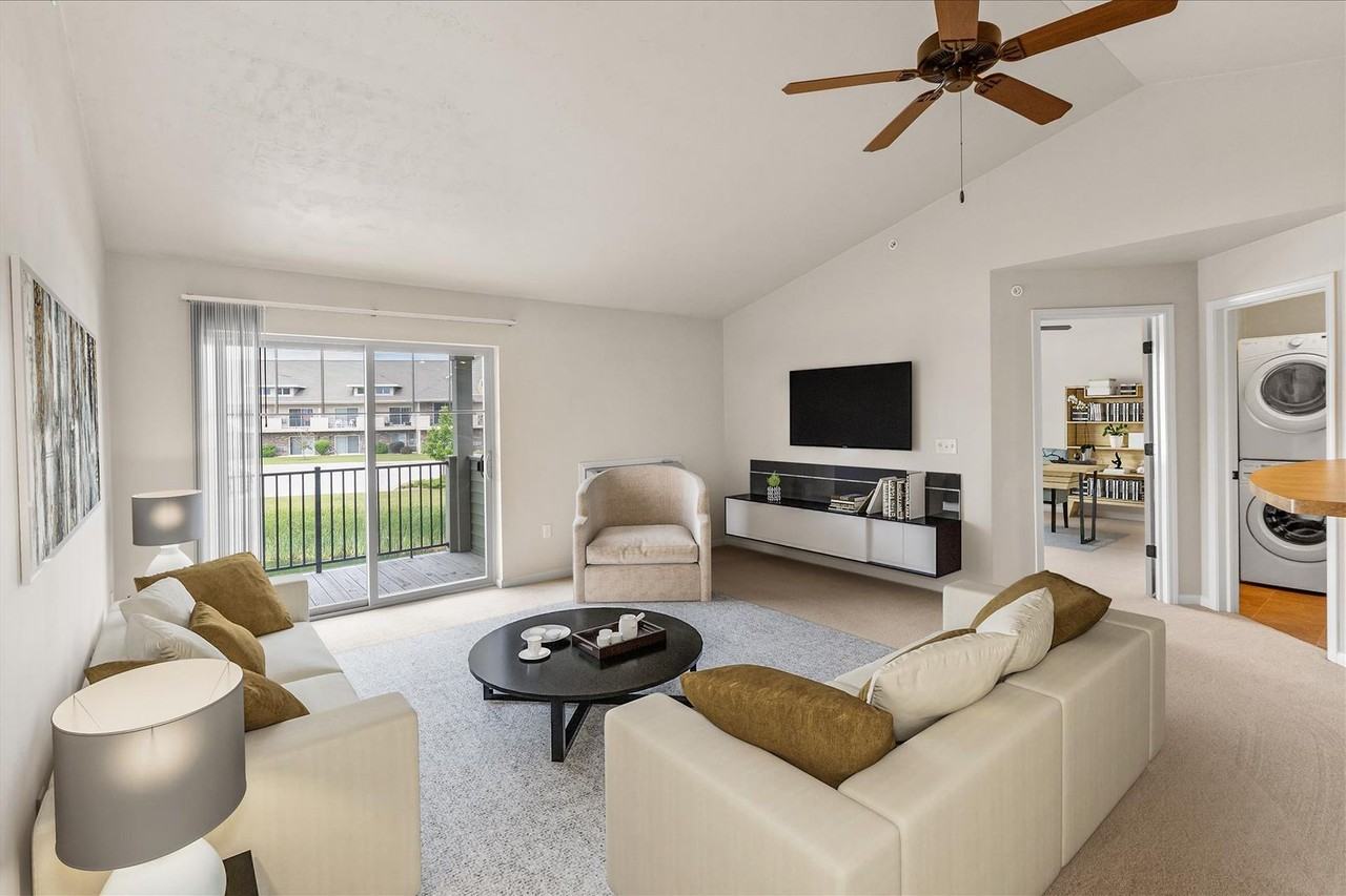 Broadway Commons LLC - Photo 2 of 11