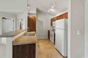 featured image of 1900 E Broadway