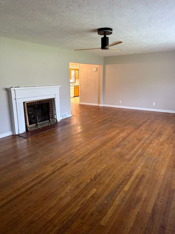 1601 South National Avenue - Photo 3 of 10