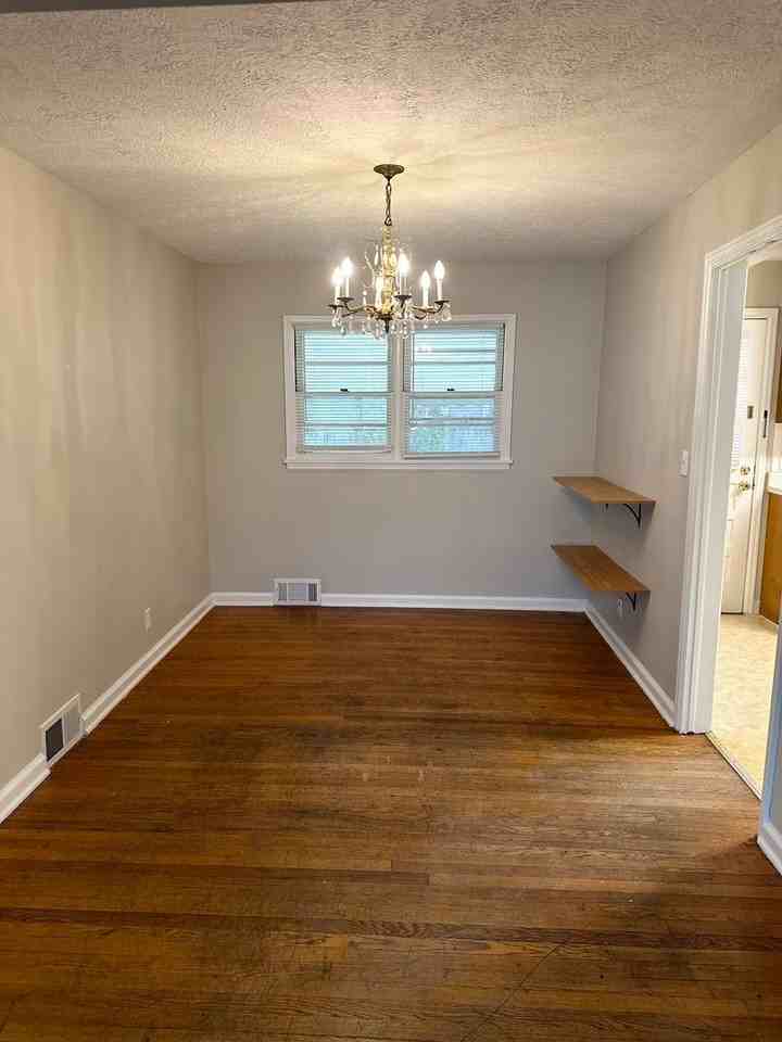 1601 South National Avenue - Photo 4 of 10