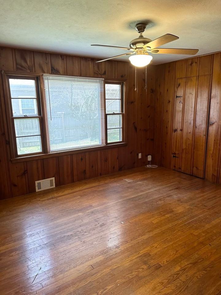 1601 South National Avenue - Photo 6 of 10