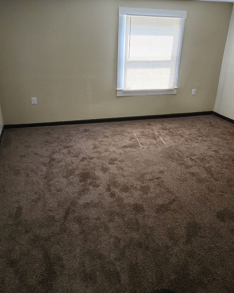 2423 Saint Xavier St - Photo 7 of 20