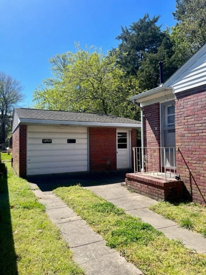 701 Beach View St - Photo 3 of 27