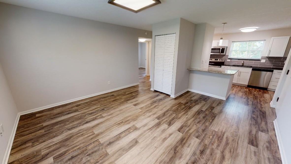 3183 Dorris Ave - Photo 7 of 31