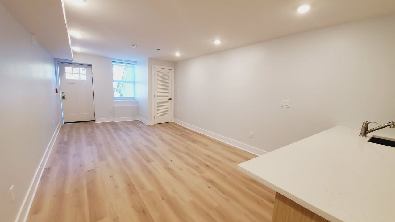 3852 W Girard Ave - Photo 2 of 33