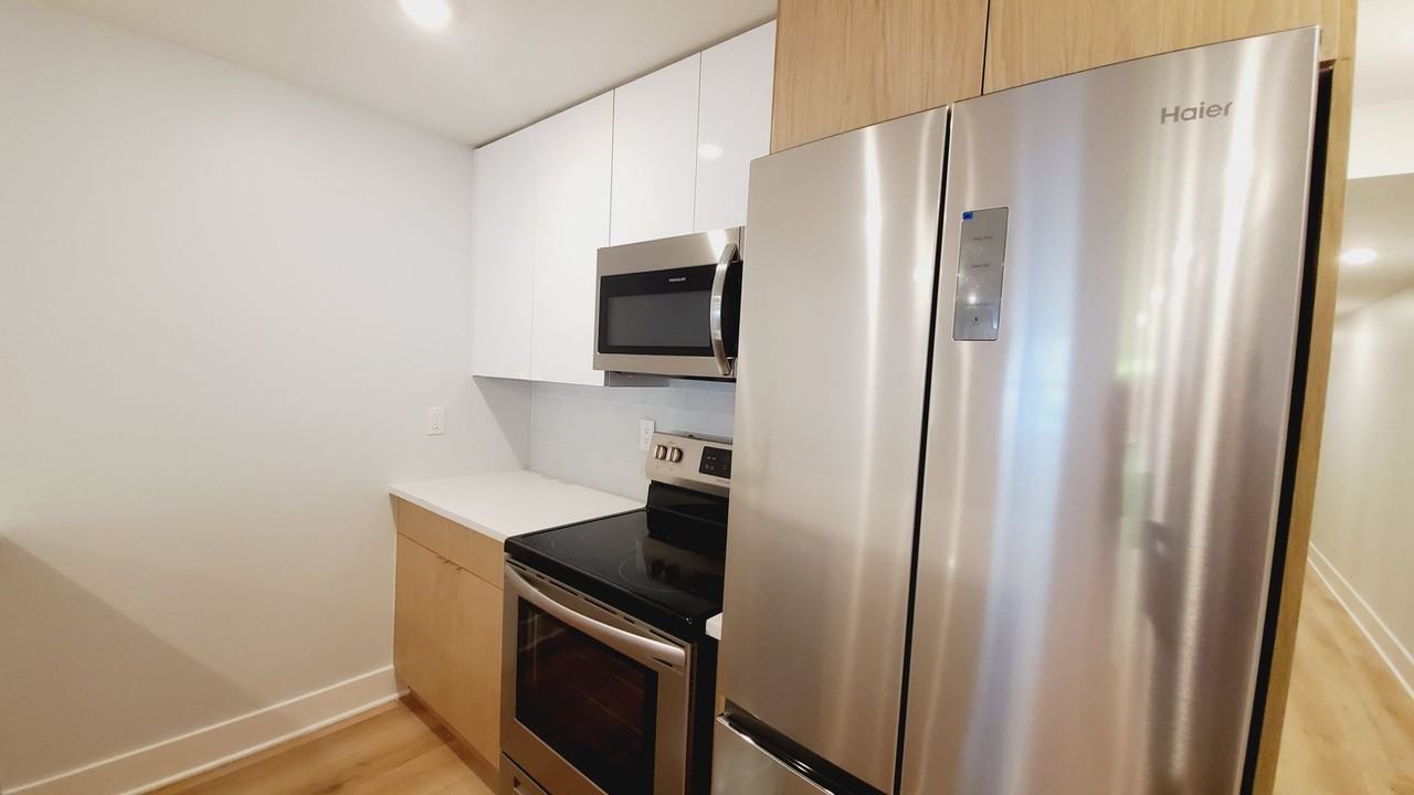 3852 W Girard Ave - Photo 6 of 33