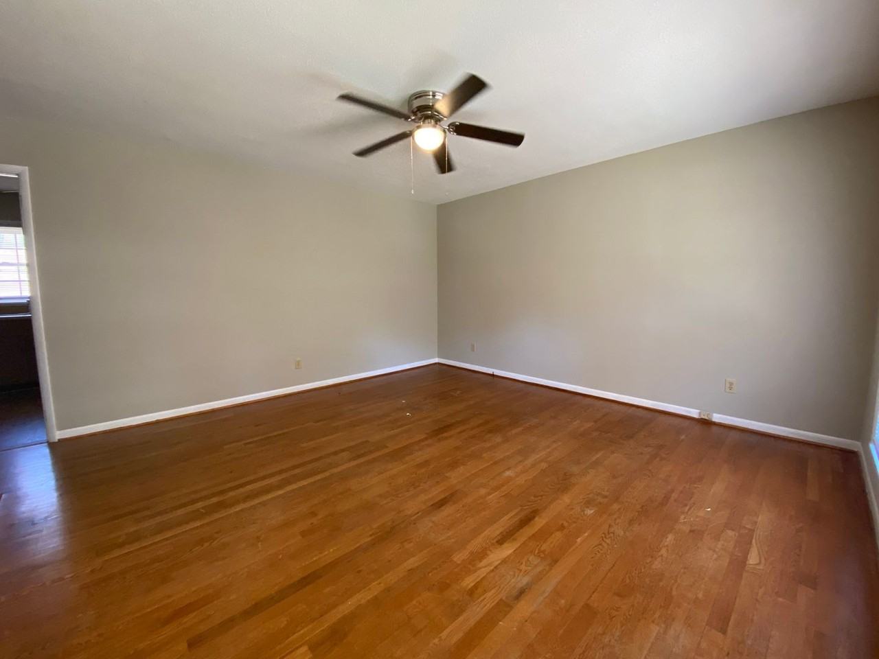 197 Merlin Dr - Photo 3 of 14